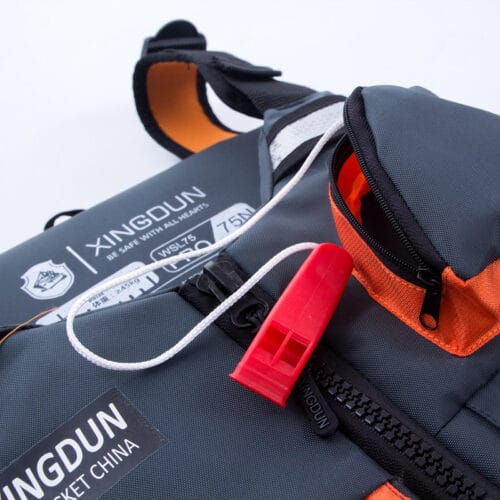 07-8-Kayak-Vest-With-Whistle XDPM/V-50N Kayak Vest